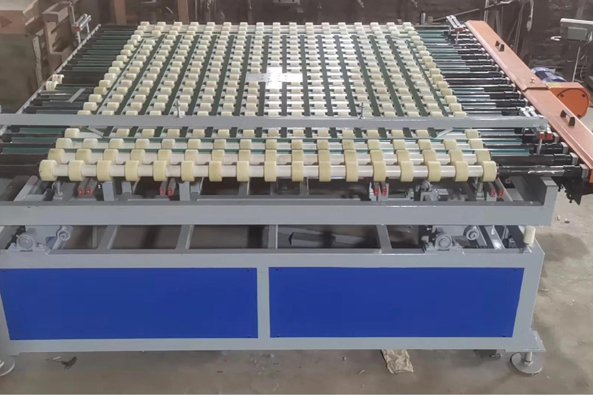 Large-plate U-turning machine